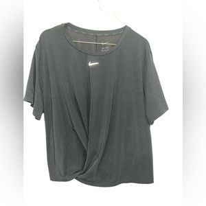 Nike women’s shirt